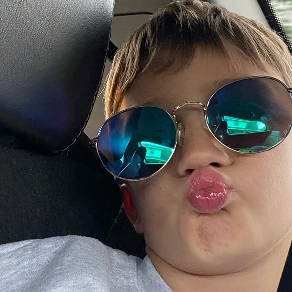 elleryh43